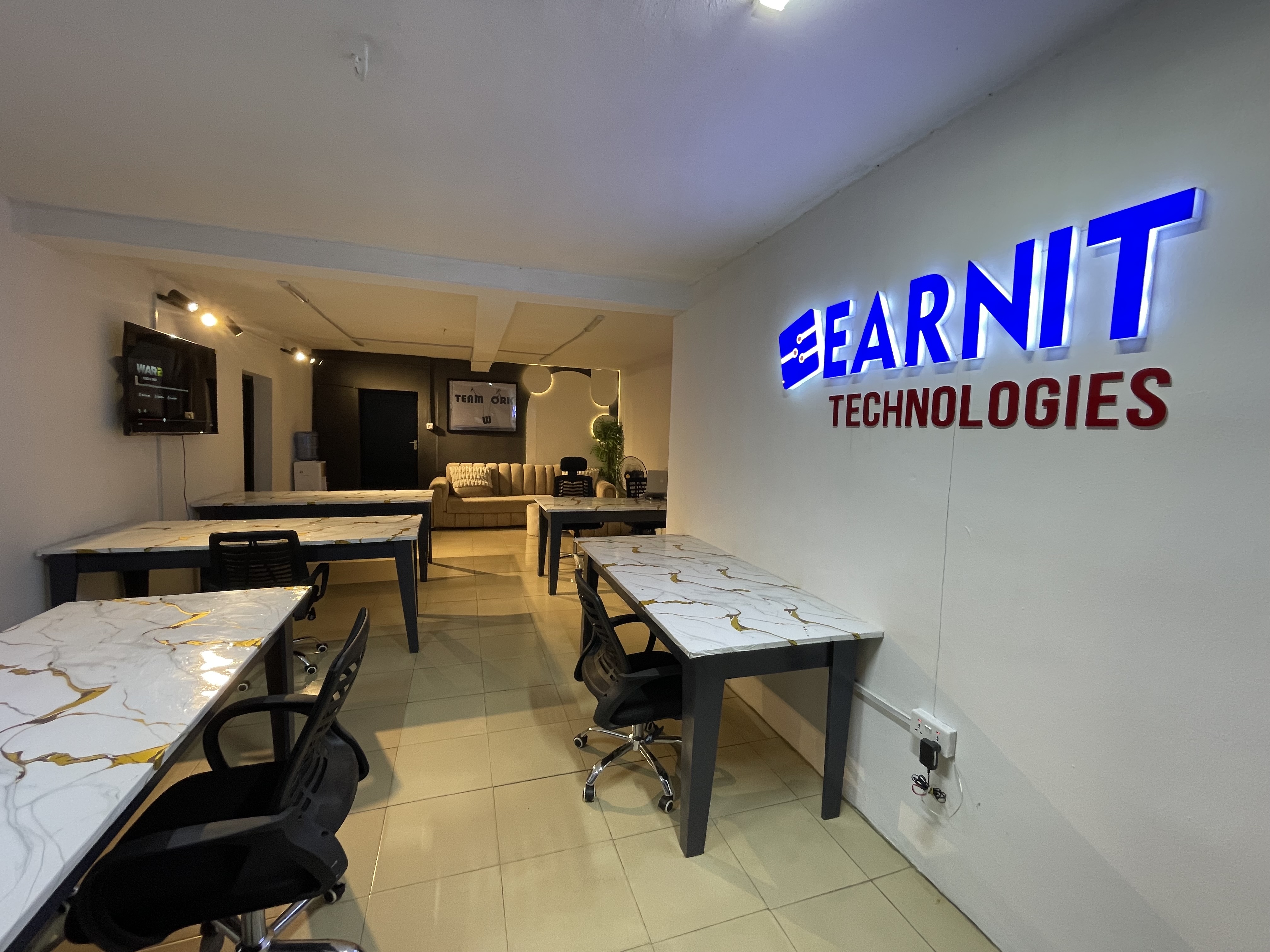 Welcoming reception at EarnIT Hub