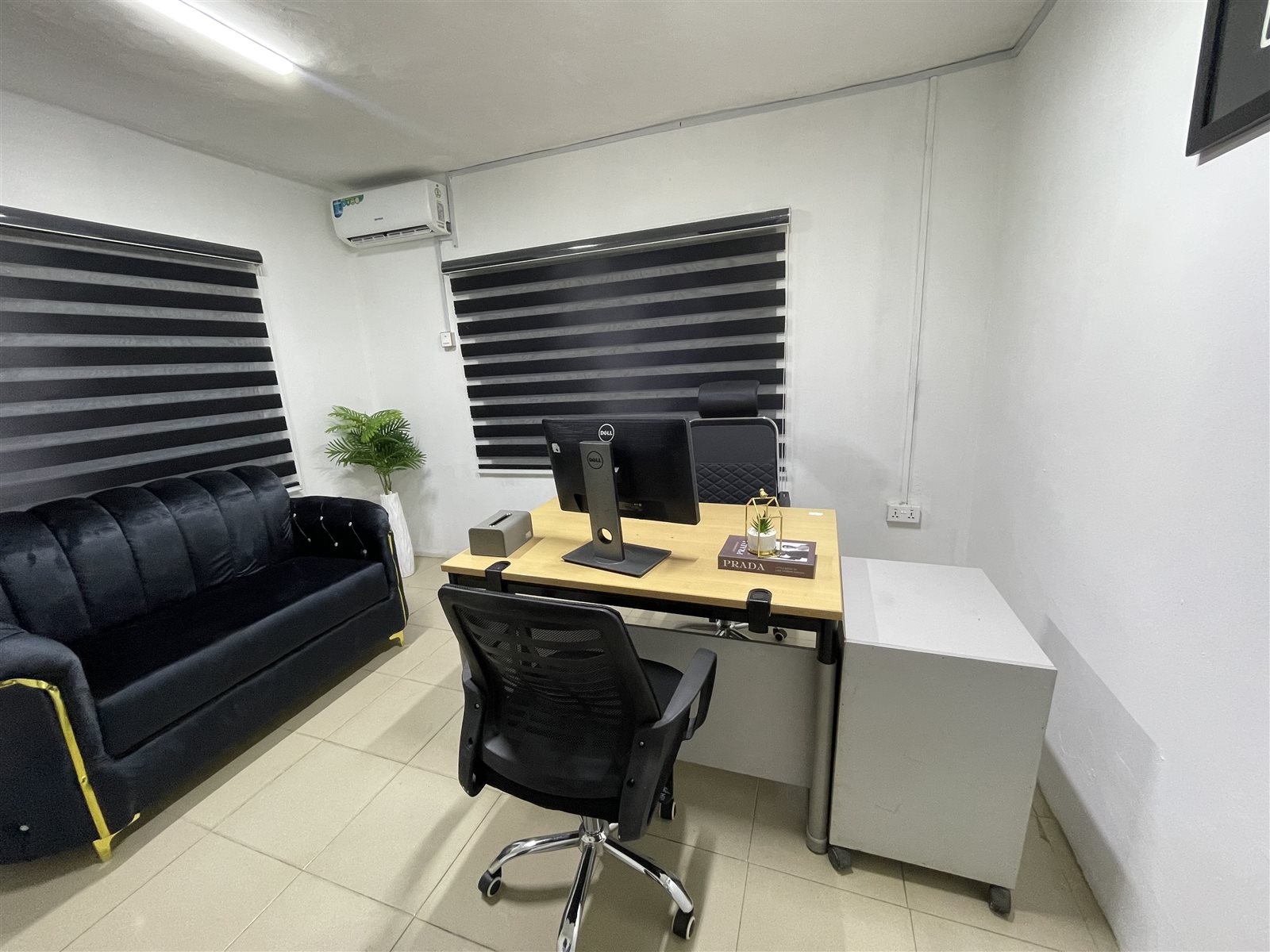Quiet office space at EarnIT Hub